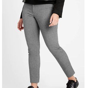 BRAND NEW (WITH TAGS) Banana Republic Curvy-Fit Skinny Sloan Pant - SIZE 8